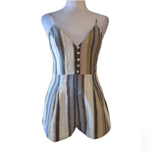 Blue Blush Romper size S with line